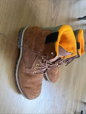 Timberland Brown Leather Work Boots with Orange Collar